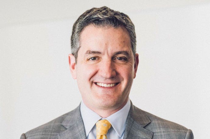 الرئيس التنفيذي لشركة Deloitte في خطط الذكاء الاصطناعي لعام 2026، وإزالة “الخوف” من الذكاء الاصطناعي وشراكة AWS