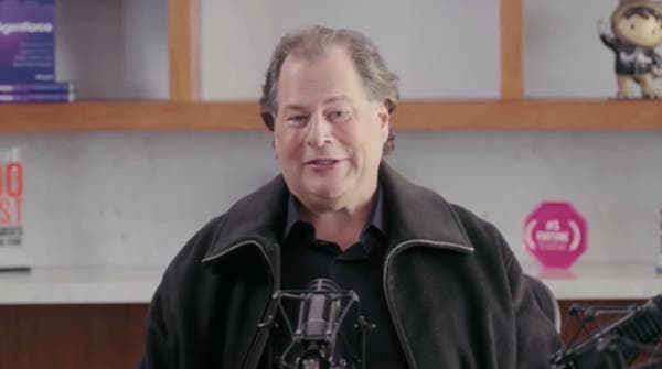 الرئيس التنفيذي بينيوف يتجاهل المخاوف الناشئة في مجال الذكاء الاصطناعي، ويقول “ليست أول عملية SaaS-pocalypse لدينا”