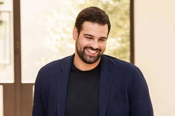 تعيد Microsoft تنظيم فريق Copilot، وتعيين جاكوب أندرو في منصب نائب الرئيس التنفيذي ليكون مسؤولاً أمام الرئيس التنفيذي ناديلا