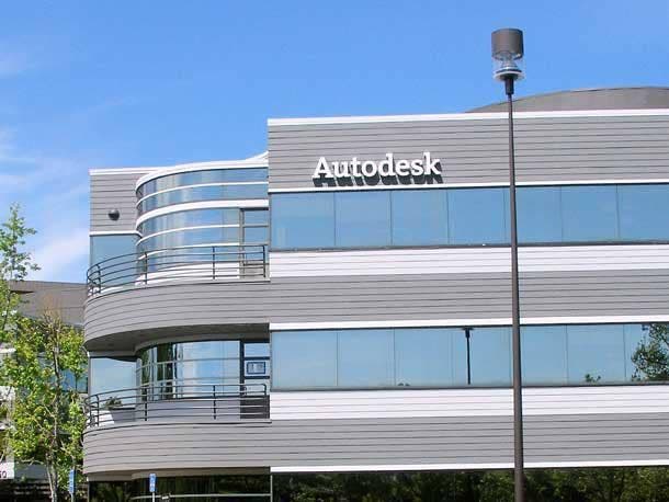 تقوم شركة Autodesk بتخفيض 7 بالمائة من قوتها العاملة وسط تزايد التوجه نحو المبيعات المباشرة