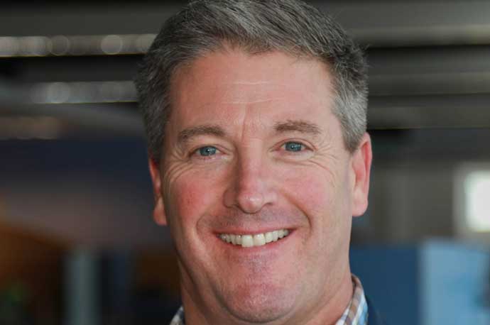 مدير الخدمات المالية في AWS وقائد المبيعات يغادر