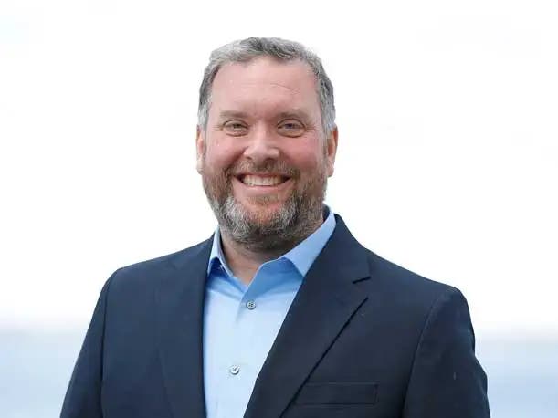 رئيس خدمات Intel Foundry يغادر إلى مركز سلسلة التوريد لشركة Qualcomm