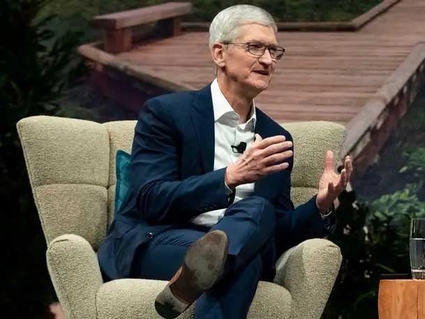 Apple CEO Tim Cook Teases GenAI Product News Coming 'Soon' - Vimarsana News