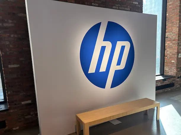 5 أشياء يجب معرفتها عن شركة HP Inc. بعد رحيل الرئيس التنفيذي إنريكي لوريس